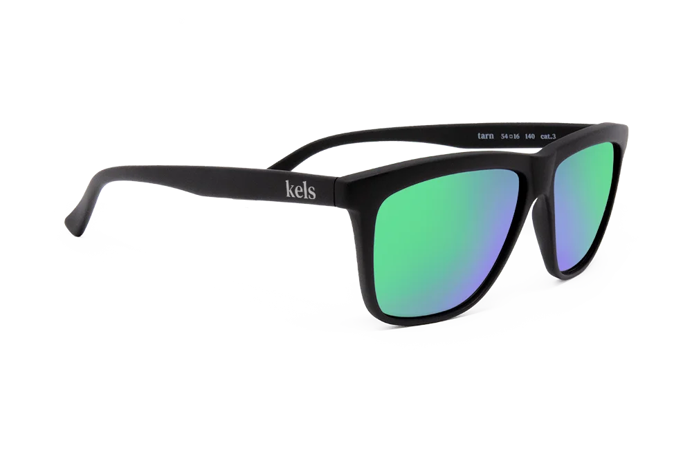 tarn black green silver angle1